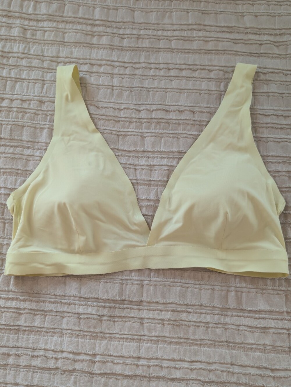 Onewith Roxbury Buzzin Plunge Bikini Top